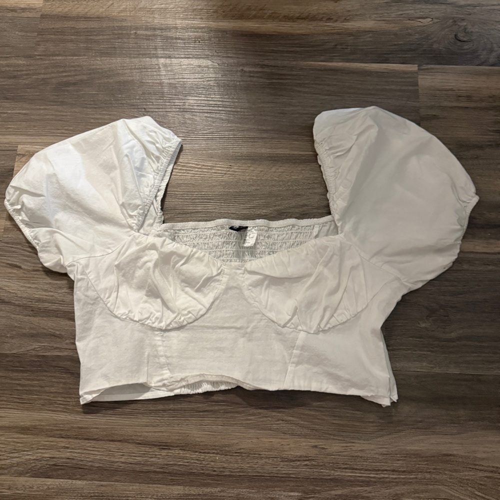 H&M Cream Cap Sleeve Crop Blouse